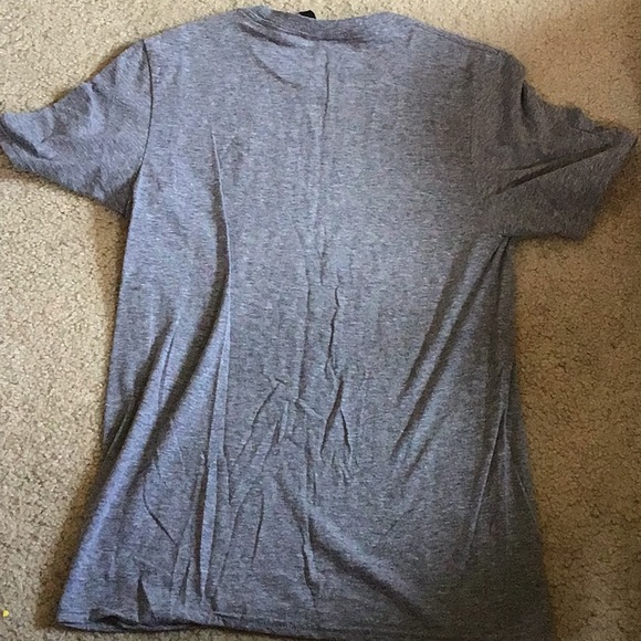 Anvil lightweight gray t-shirt, size small - Picture 4 of 4